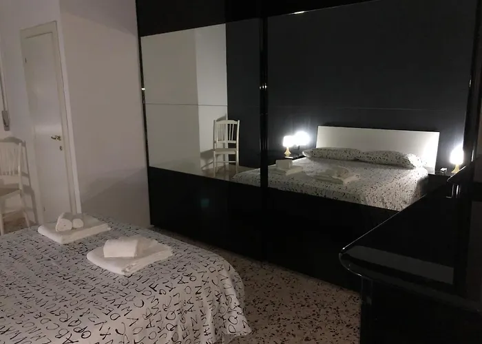 住宿加早餐酒店 Nappi 普拉亚·阿马勒