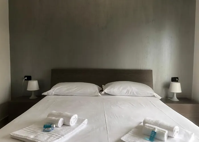 住宿加早餐酒店 Nappi 普拉亚·阿马勒